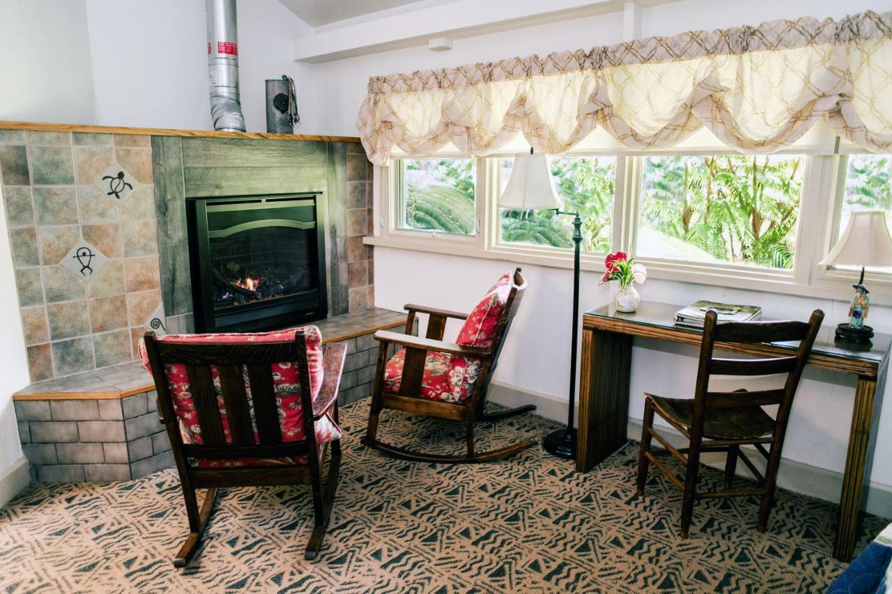Kilauea Lodge And Restaurant Volcano Exteriör bild