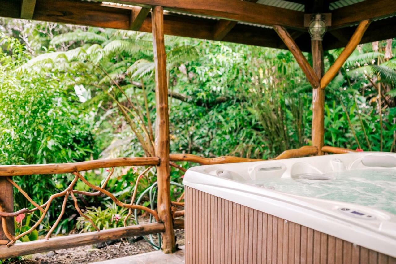 Kilauea Lodge And Restaurant Volcano Exteriör bild
